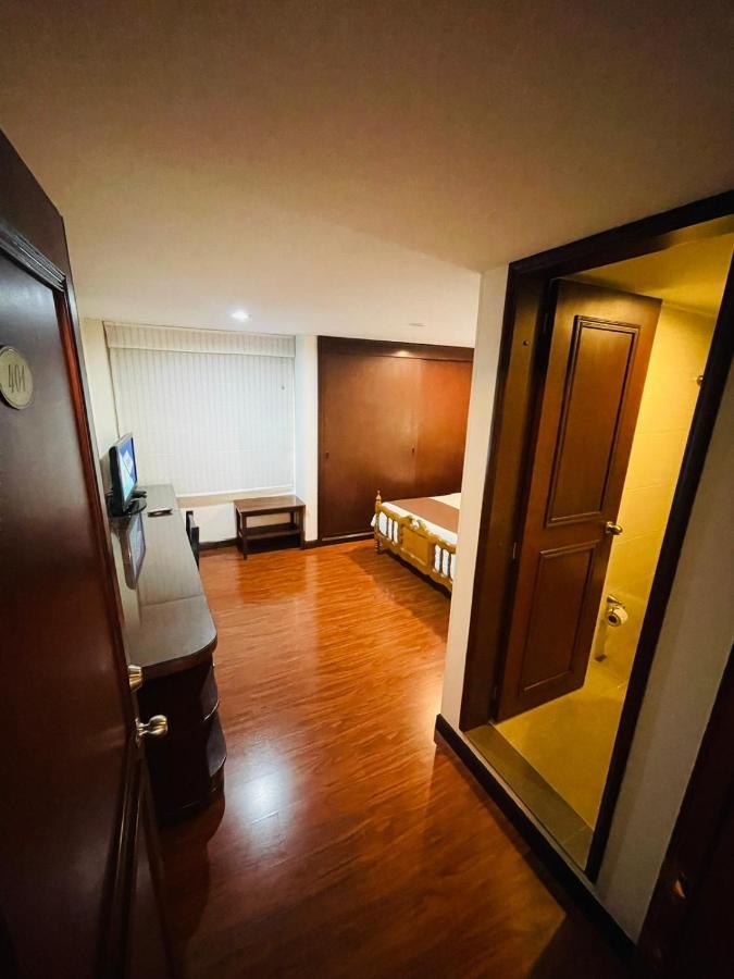 Hotel La Sabana Bogota Buitenkant foto