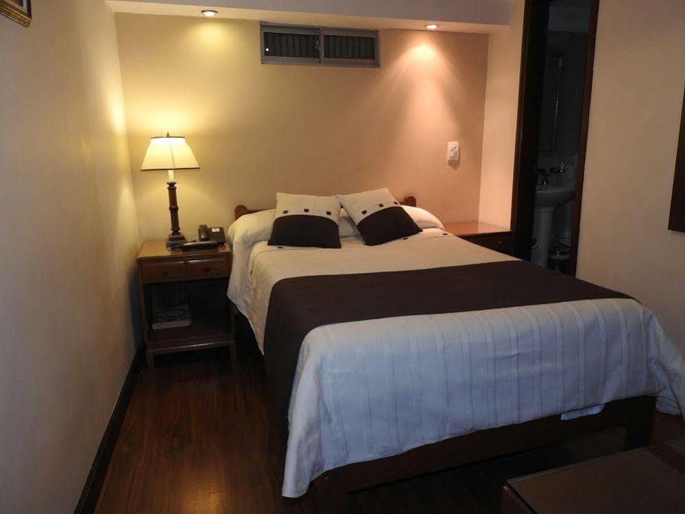 Hotel La Sabana Bogota Buitenkant foto