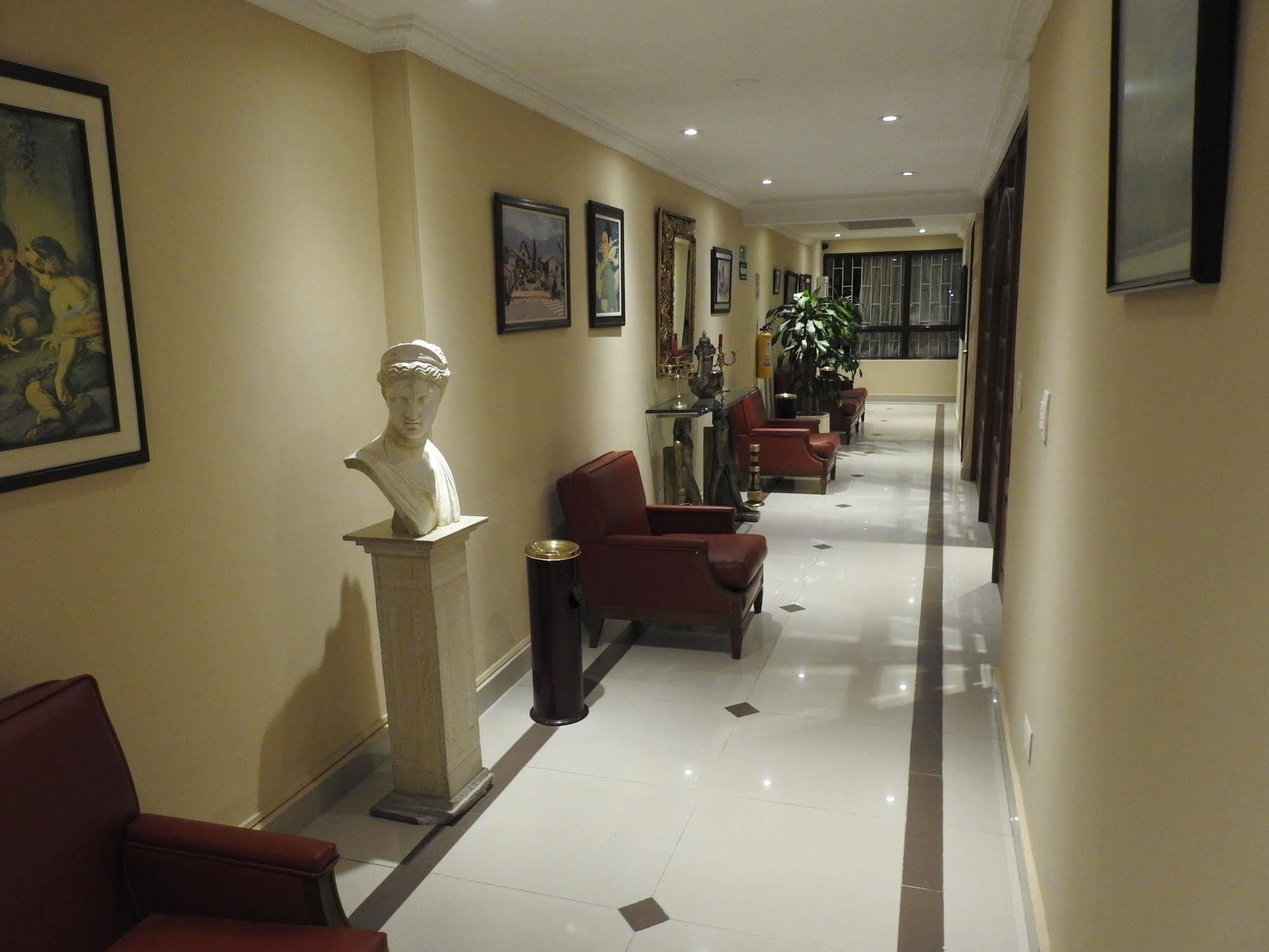 Hotel La Sabana Bogota Buitenkant foto